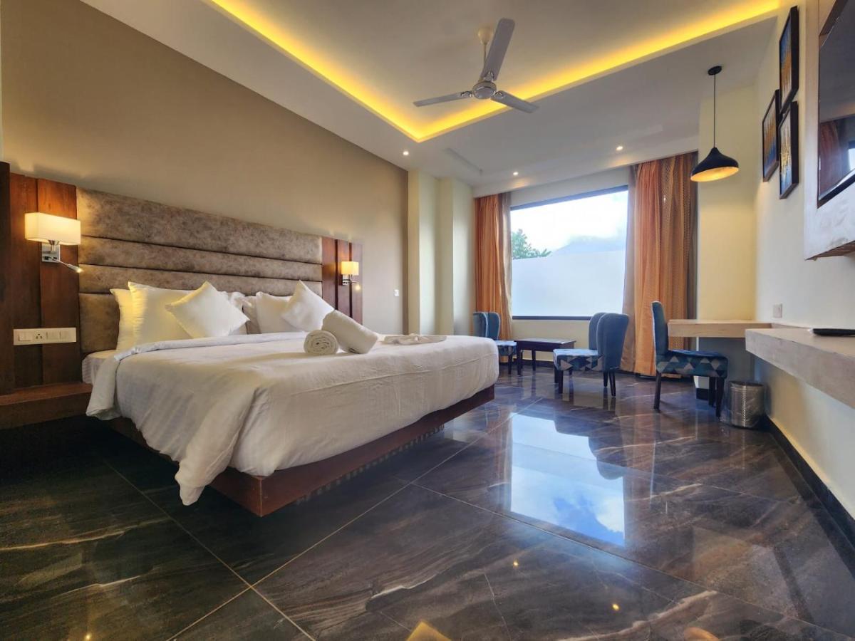 Aachman River And Valley View Resort Dharamshala - A Riverside Resort With Balcony View Extérieur photo
