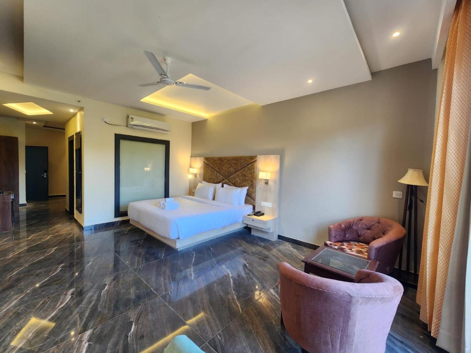 Aachman River And Valley View Resort Dharamshala - A Riverside Resort With Balcony View Extérieur photo